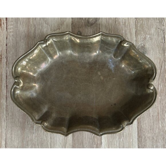 Vintage Cast Brass Bowl Scalloped Edge Oval 13” x 9” - Picture 1 of 4